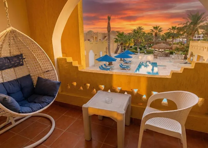 Resort Regency Plaza Aqua Park And