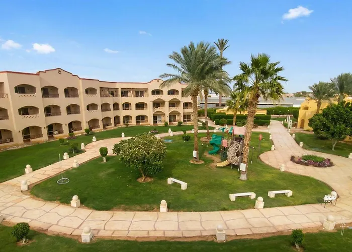 Regency Plaza Aqua Park And 4*