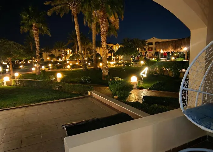 Regency Plaza Aqua Park And 4*