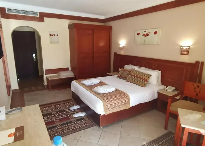 Resort Regency Plaza Aqua Park And